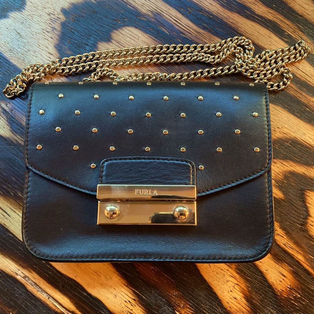 Authentic beautiful FURLA Vintage Leather Shoulder Cross Body Bag